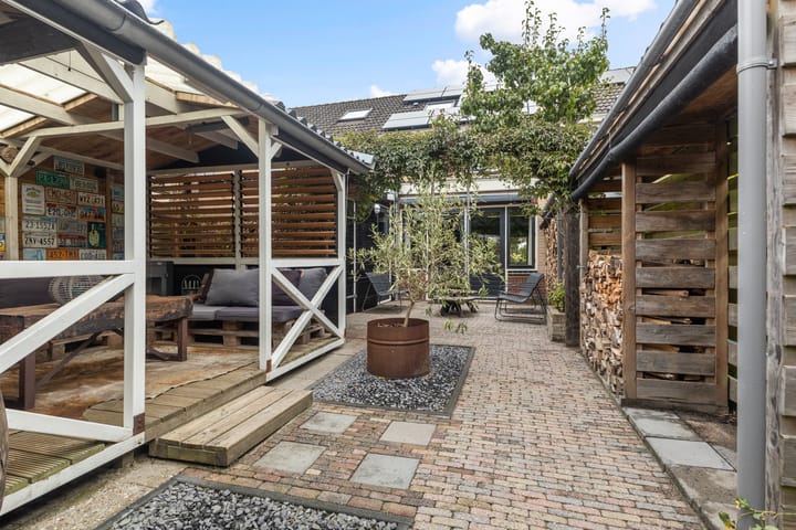 Foto 41 van Poaitrije 12