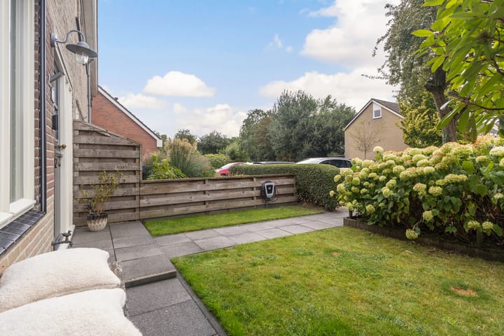 Foto 44 van Poaitrije 12