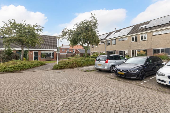 Foto 48 van Poaitrije 12