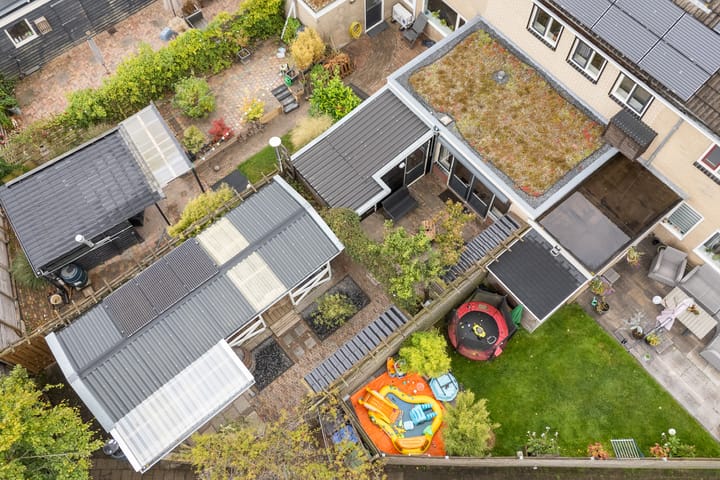 Foto 50 van Poaitrije 12