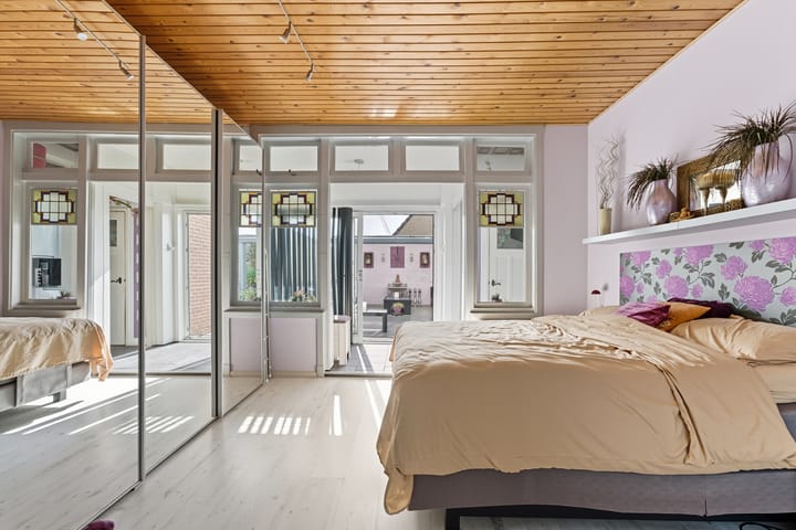 Photo 15 of 2e van Leyden Gaelstraat 16-D