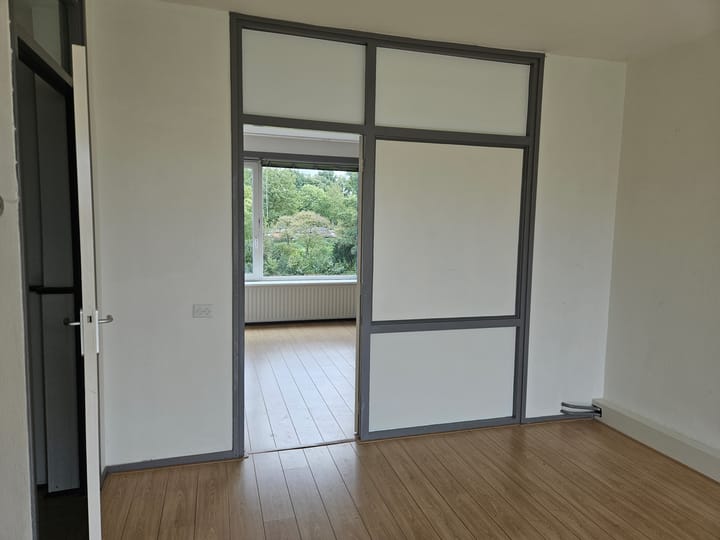 Photo 10 of Esdoornlaan 9