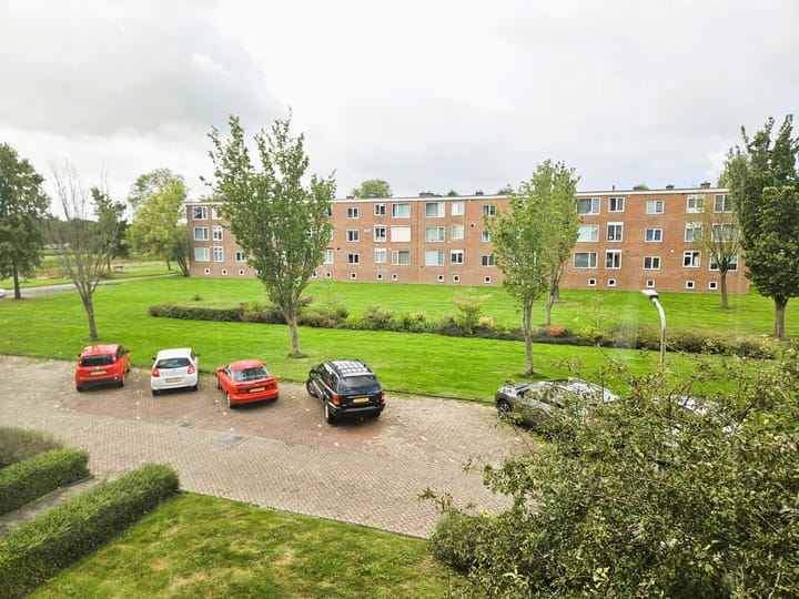 Photo 23 of Esdoornlaan 9