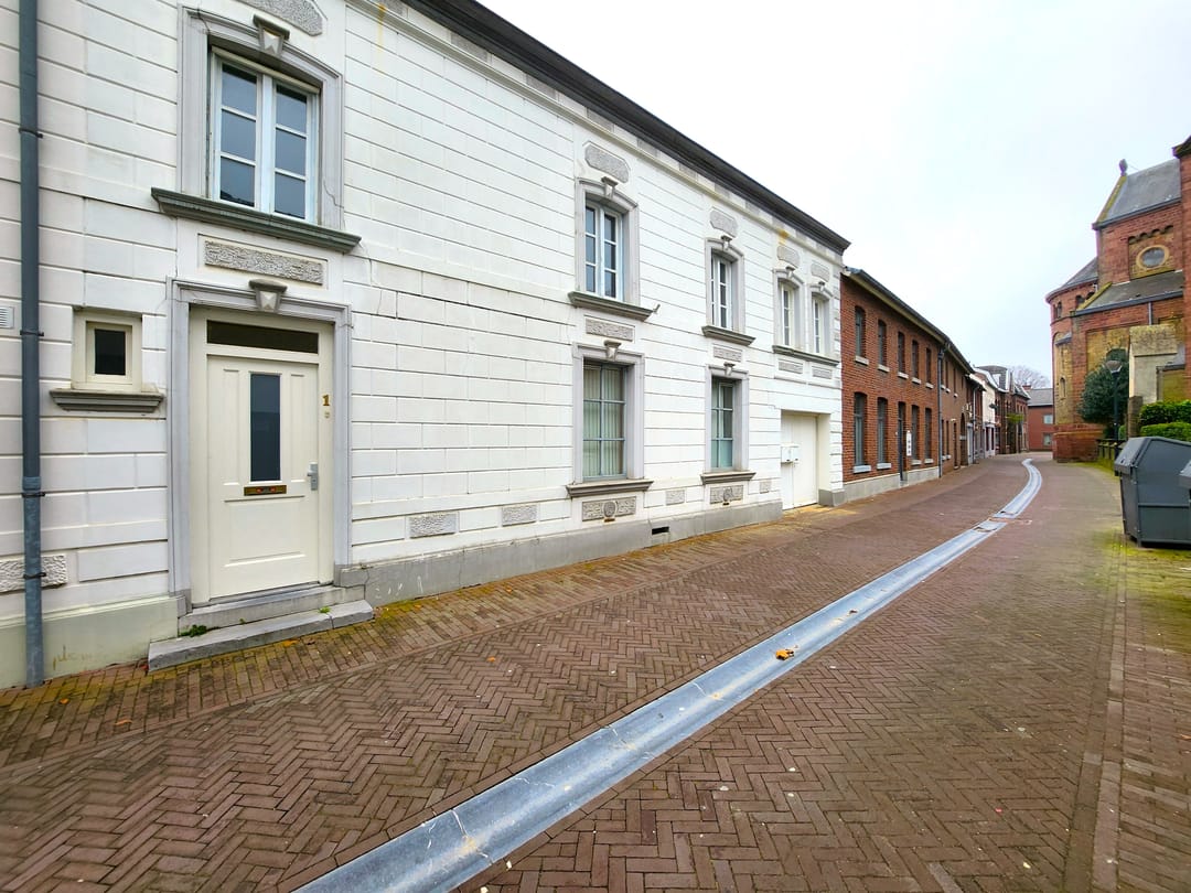 Foto 1 van Achter de Kerk 1-B