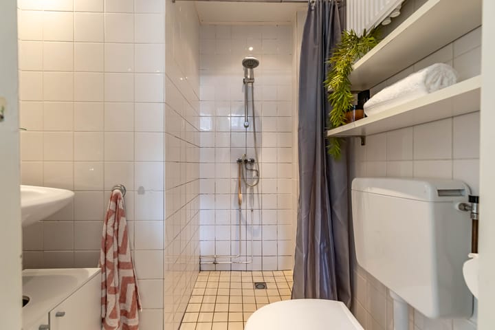 Photo 17 of Kleine Sophiastraat 2