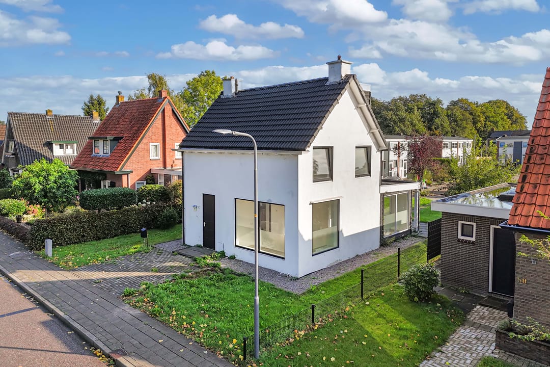 Foto 8 van P W Janssenweg 60