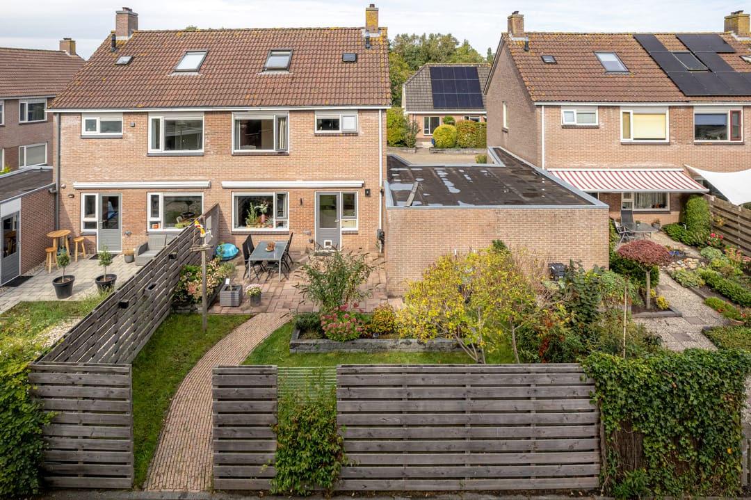 Foto 2 van Warring 29