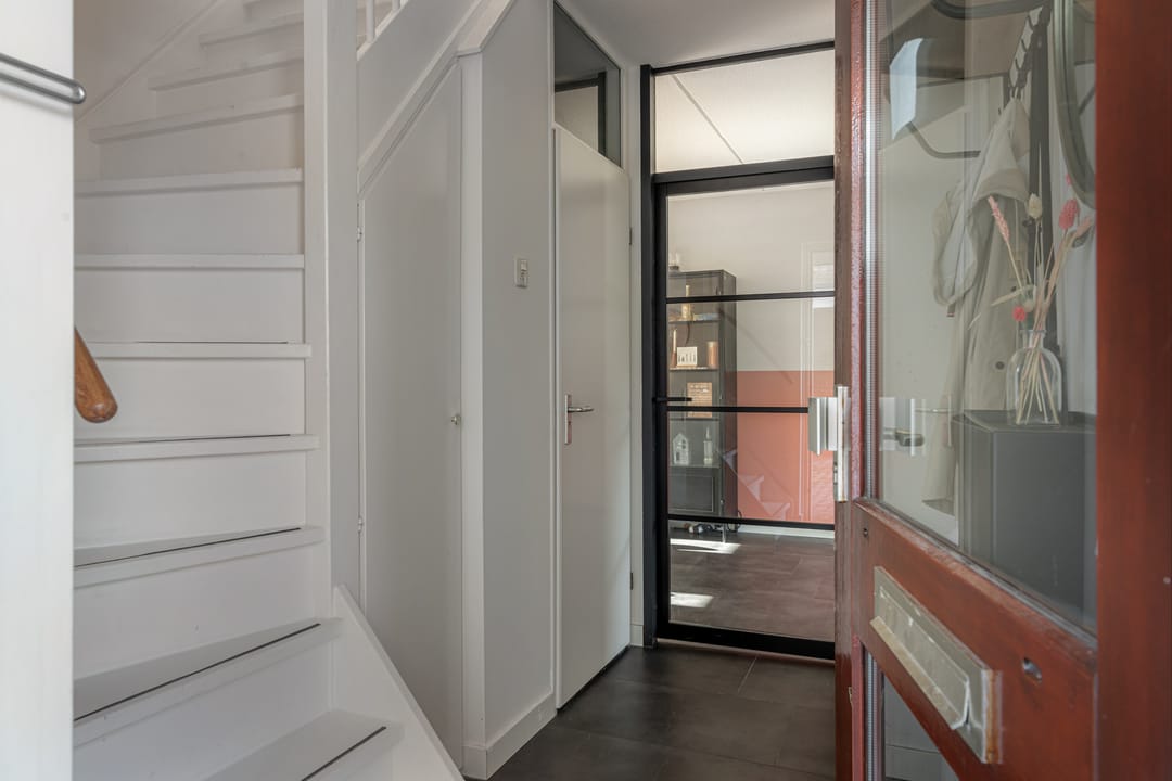 Foto 7 van Warring 29