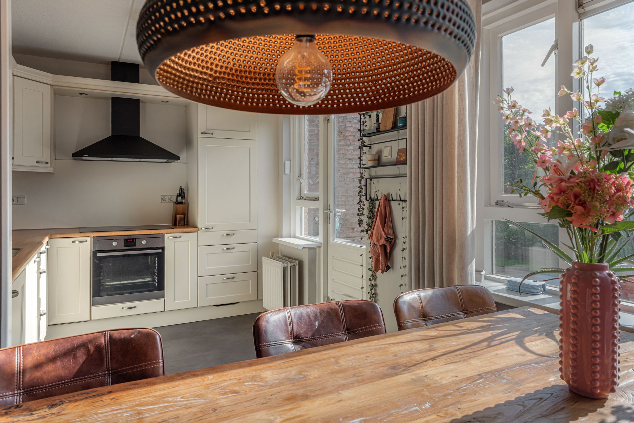 Foto 12 van Warring 29