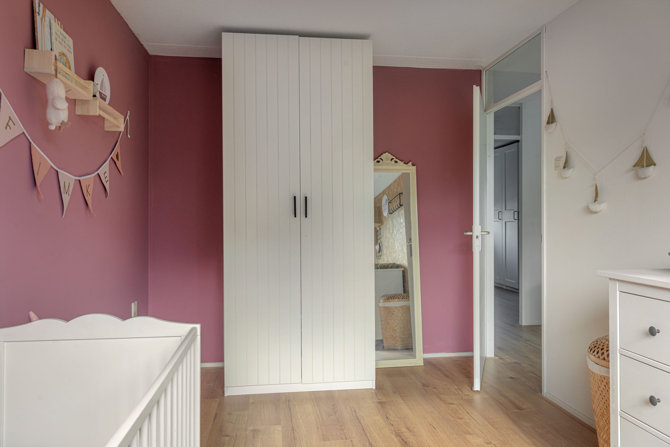 Foto 24 van Warring 29