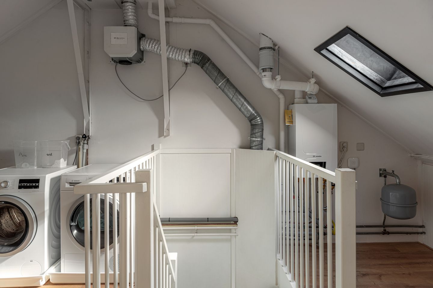 Foto 25 van Warring 29