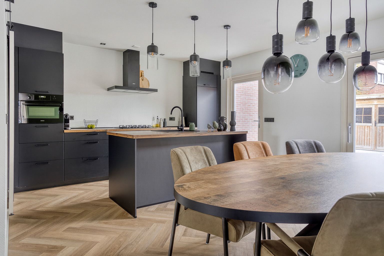 Photo 3 of Westdam 88