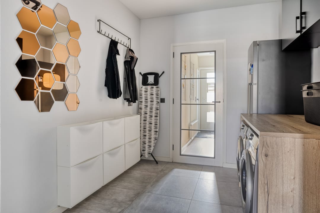 Photo 16 of Westdam 88