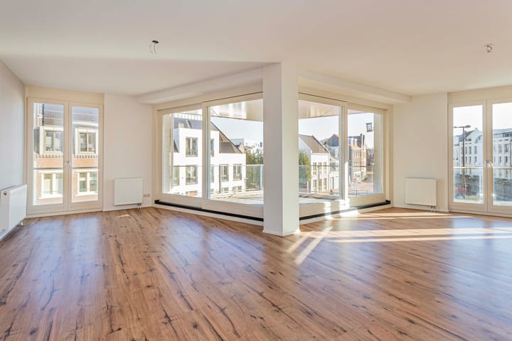 Photo 5 of J. Homan van der Heideplein 8