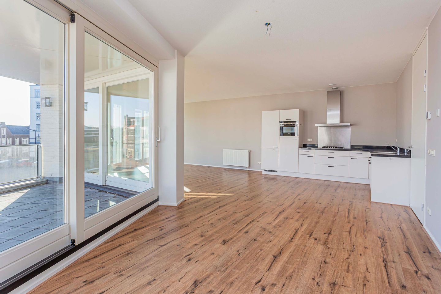 Foto 10 van J. Homan van der Heideplein 8