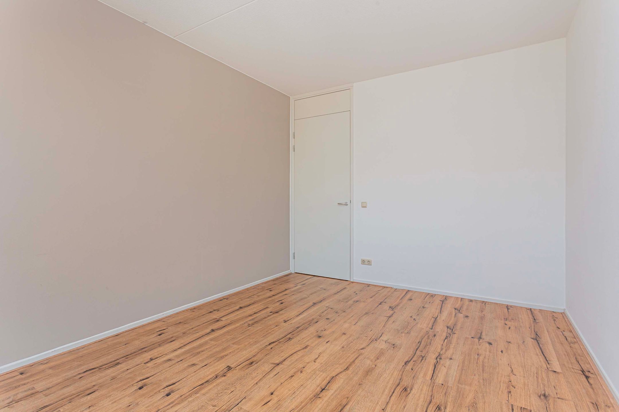 Foto 24 van J. Homan van der Heideplein 8