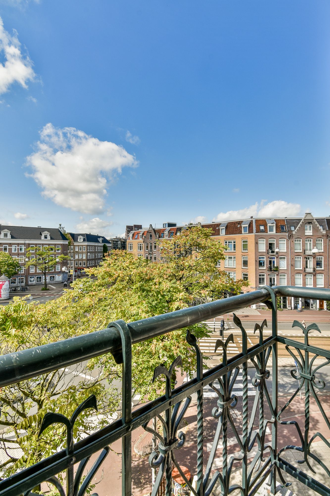 Foto 5 van Hugo de Grootplein 8-3