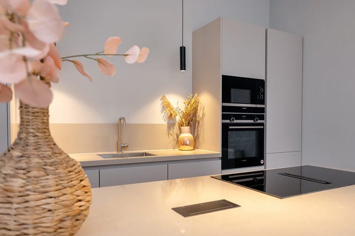 Photo 7 of Van Beverningkstraat 99-D