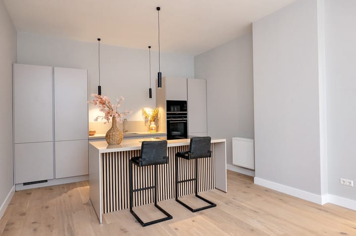 Photo 9 of Van Beverningkstraat 99-D