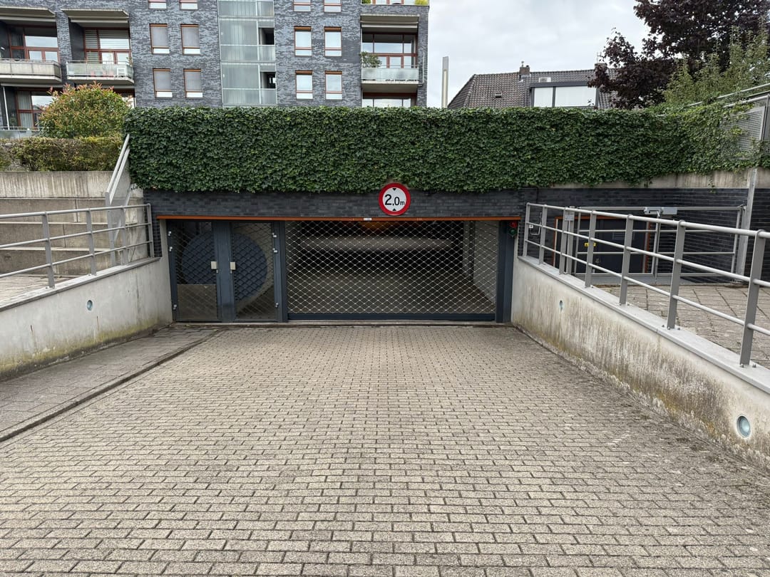 Foto 1 van Irenestraat parkeerplaats 143