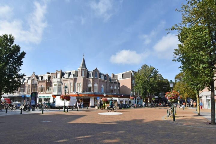 Photo 45 of Van Beverningkstraat 99-D