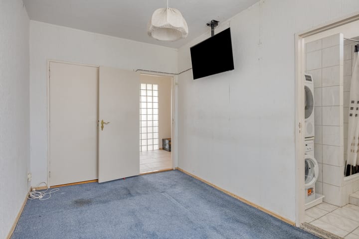 Foto 17 van Menno ter Braaklaan 165