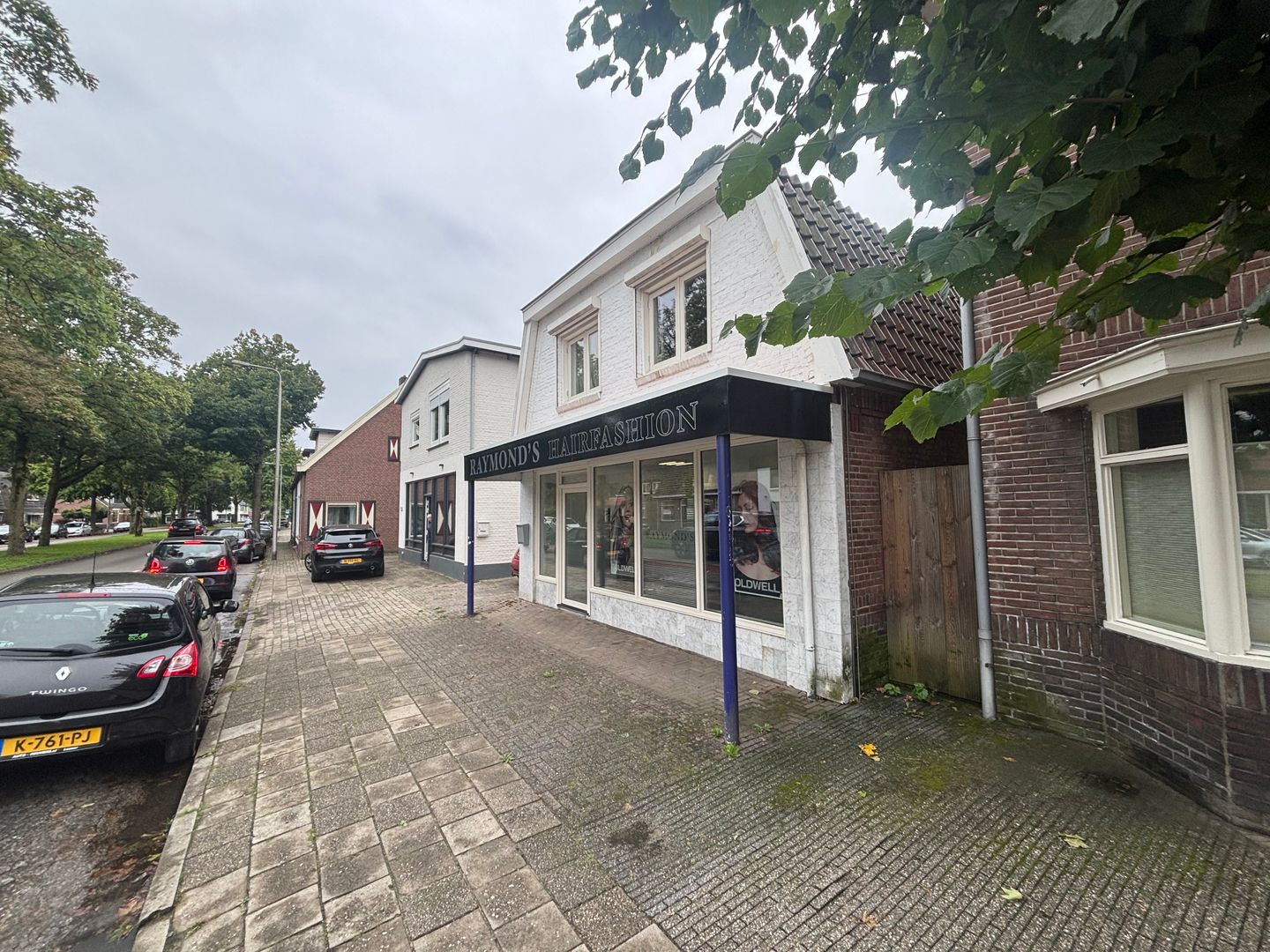 View photo 4 of Gronausestraat 106
