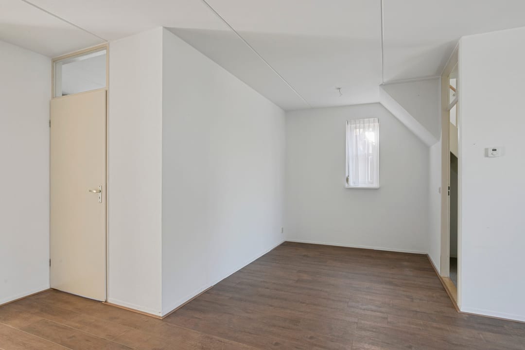 Photo 7 of Van Woerkomstraat 12