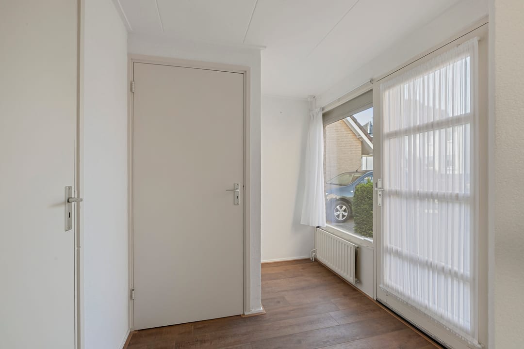 Photo 13 of Van Woerkomstraat 12