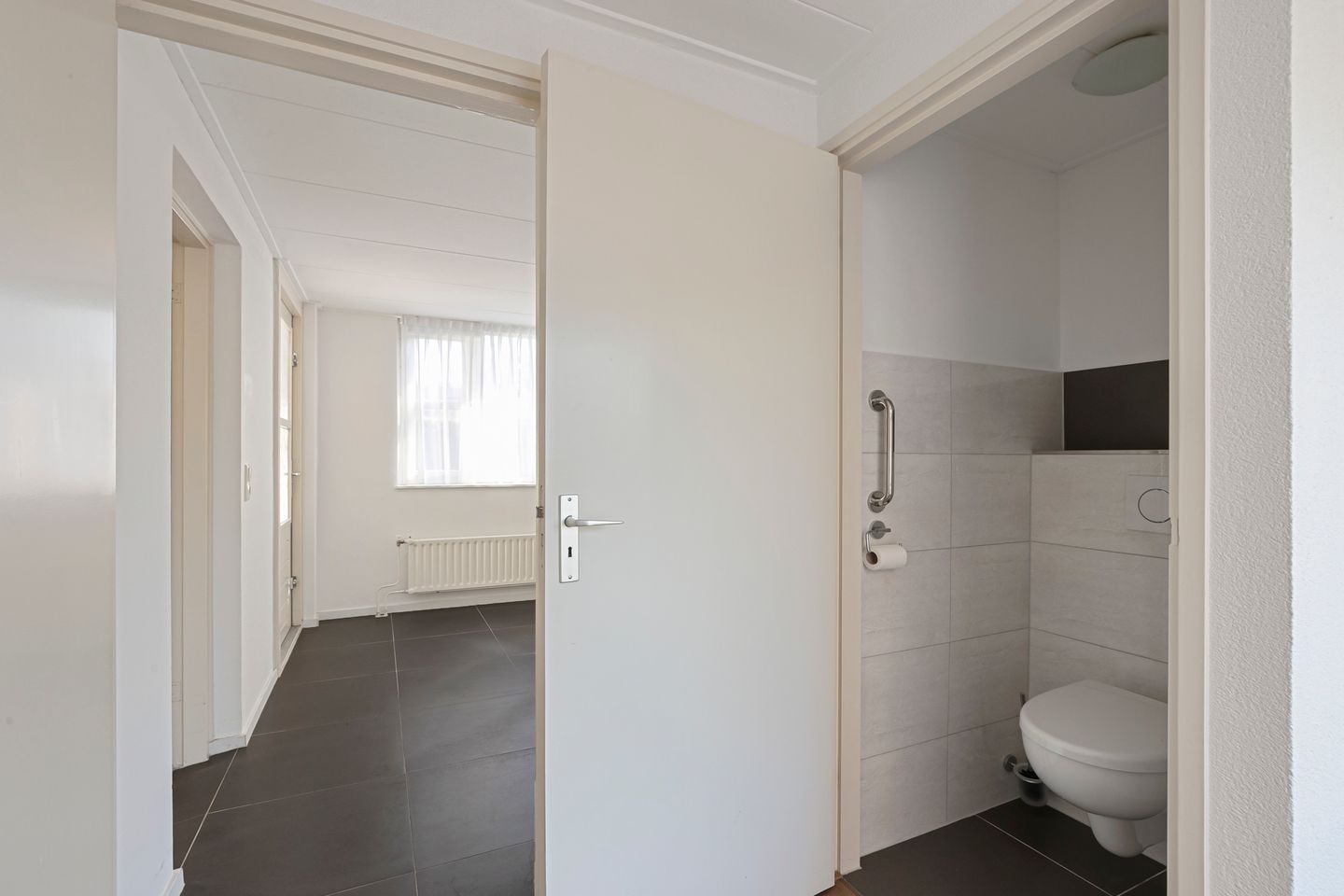 Photo 14 of Van Woerkomstraat 12