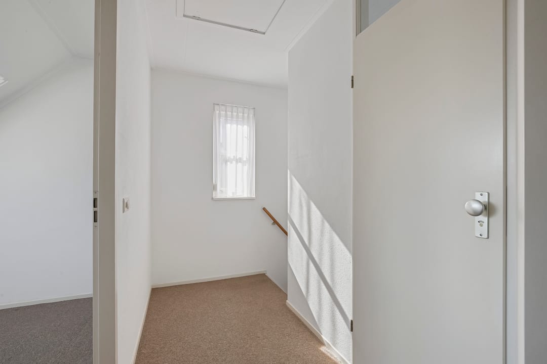 Photo 17 of Van Woerkomstraat 12