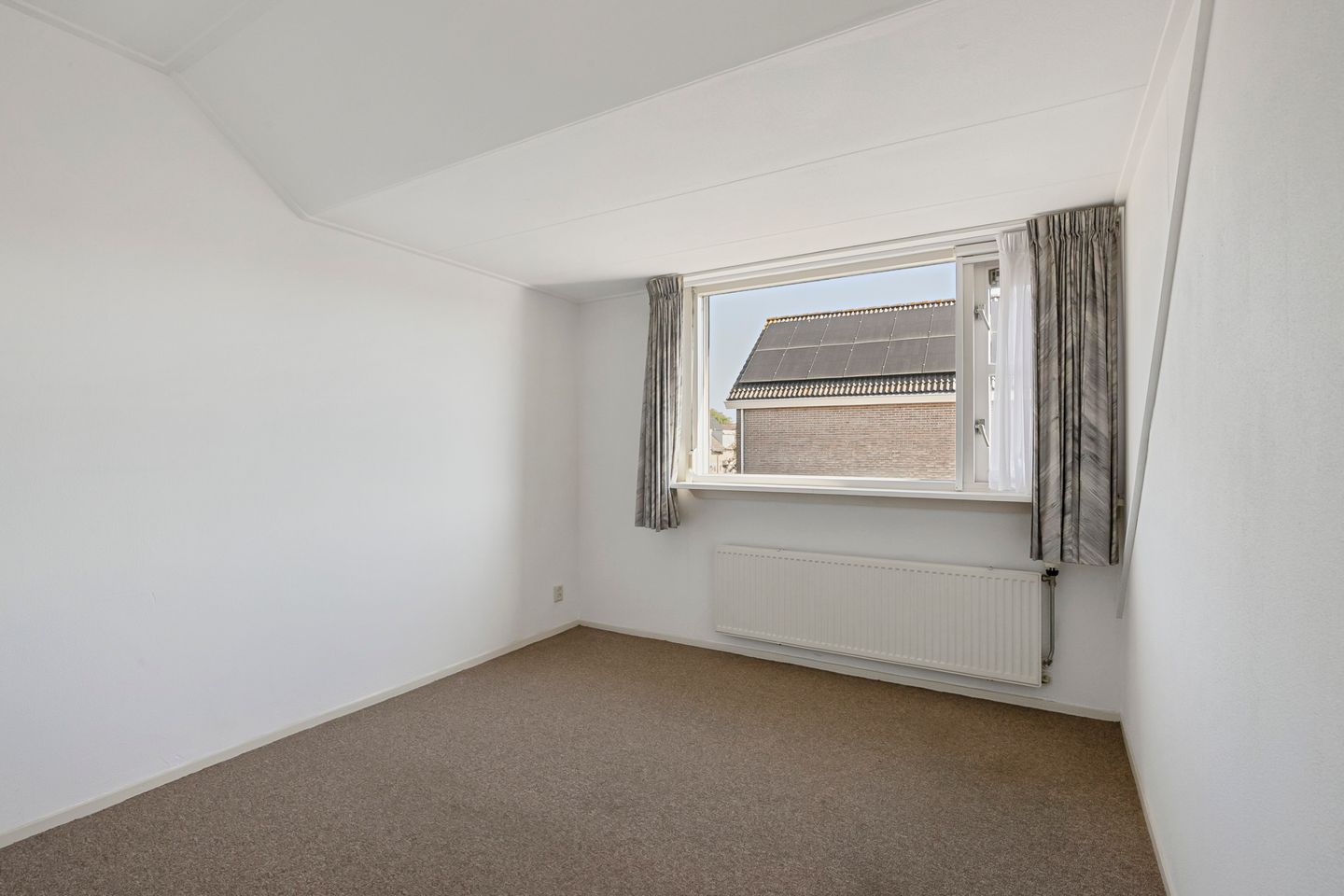 Photo 20 of Van Woerkomstraat 12