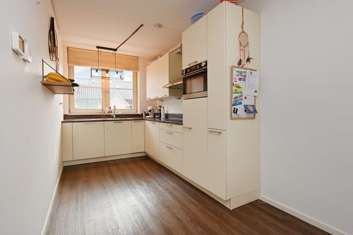 Foto 3 van Egelantier 70