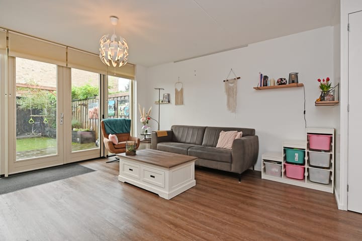 Foto 10 van Egelantier 70