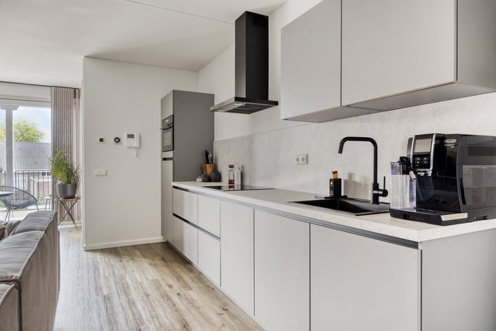 Foto 2 van Ernst Casimirstraat 82