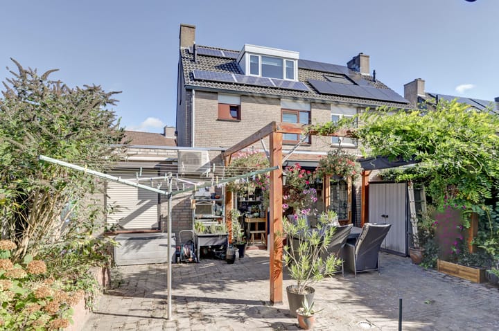 Photo 25 of Helmkruid 28