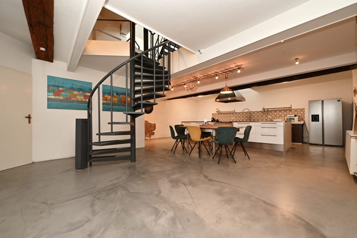 Photo 10 of Dubbelstraat 60