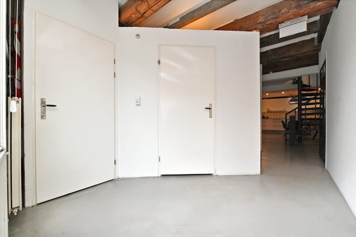 Photo 15 of Dubbelstraat 60