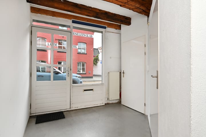 Photo 16 of Dubbelstraat 60