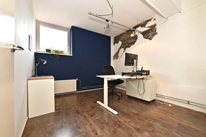 Photo 21 of Dubbelstraat 60