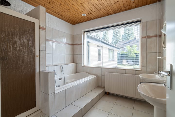 Foto 20 van van Duvenvoordestraat 20