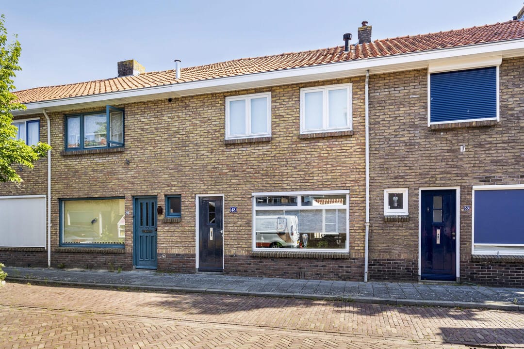 Foto 26 van Uitenhage de Miststraat 48