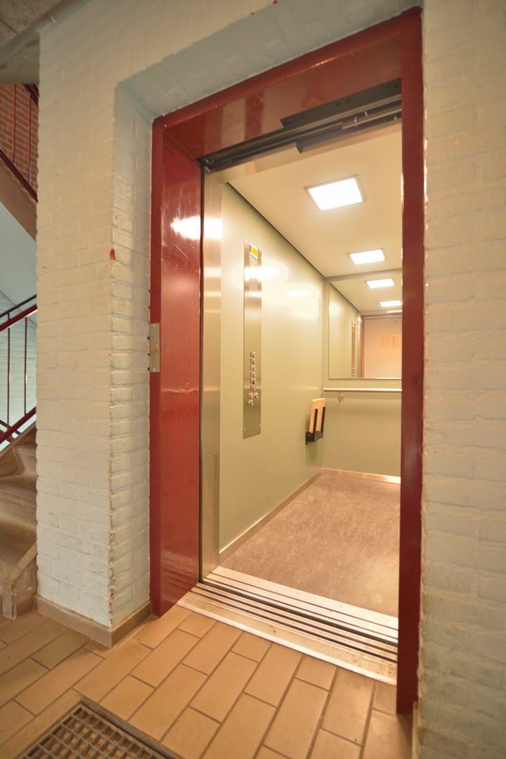 Foto 9 van Verdragstraat 44