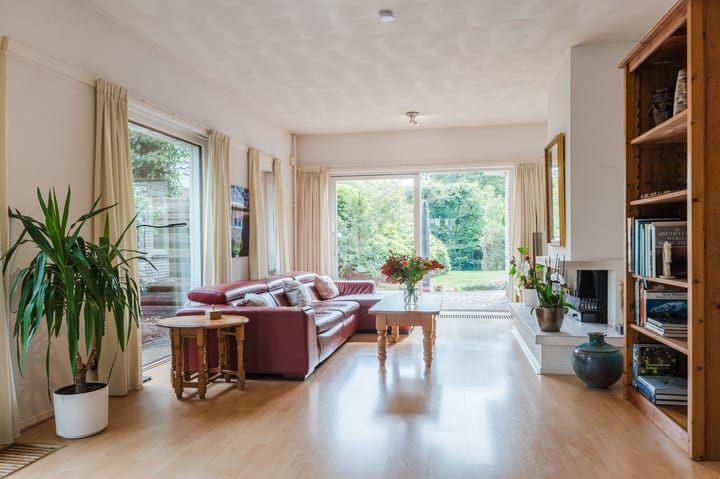 Foto 13 van Frederik Hendriklaan 14