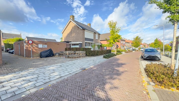 Photo 24 of Caspar Damstraat 25