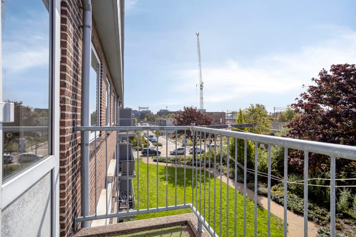 Foto 22 van Breitnerstraat 34