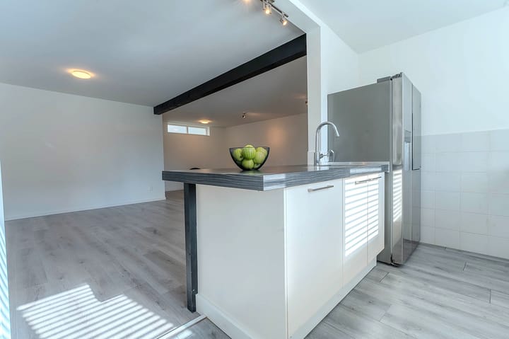 Photo 5 of Kampervest 49