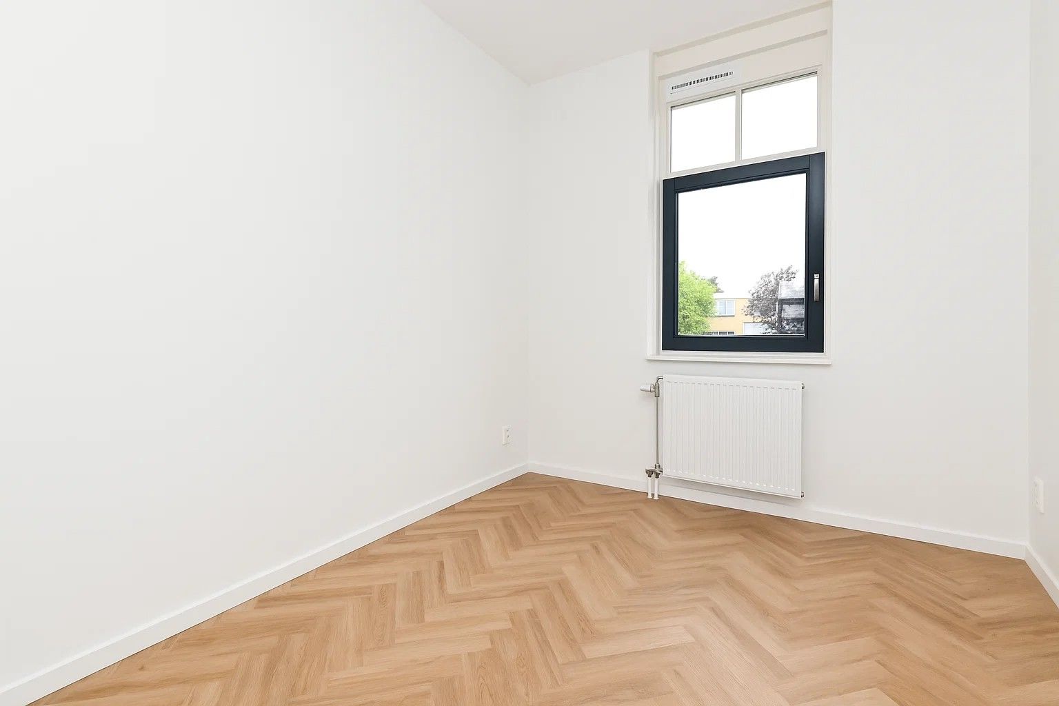 Foto 30 van Burgemeester Hendrixstraat 41