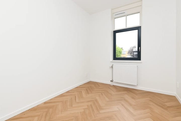 Foto 30 van Burgemeester Hendrixstraat 41