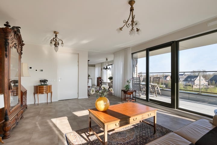 Photo 21 of Wilhelminastraat 77